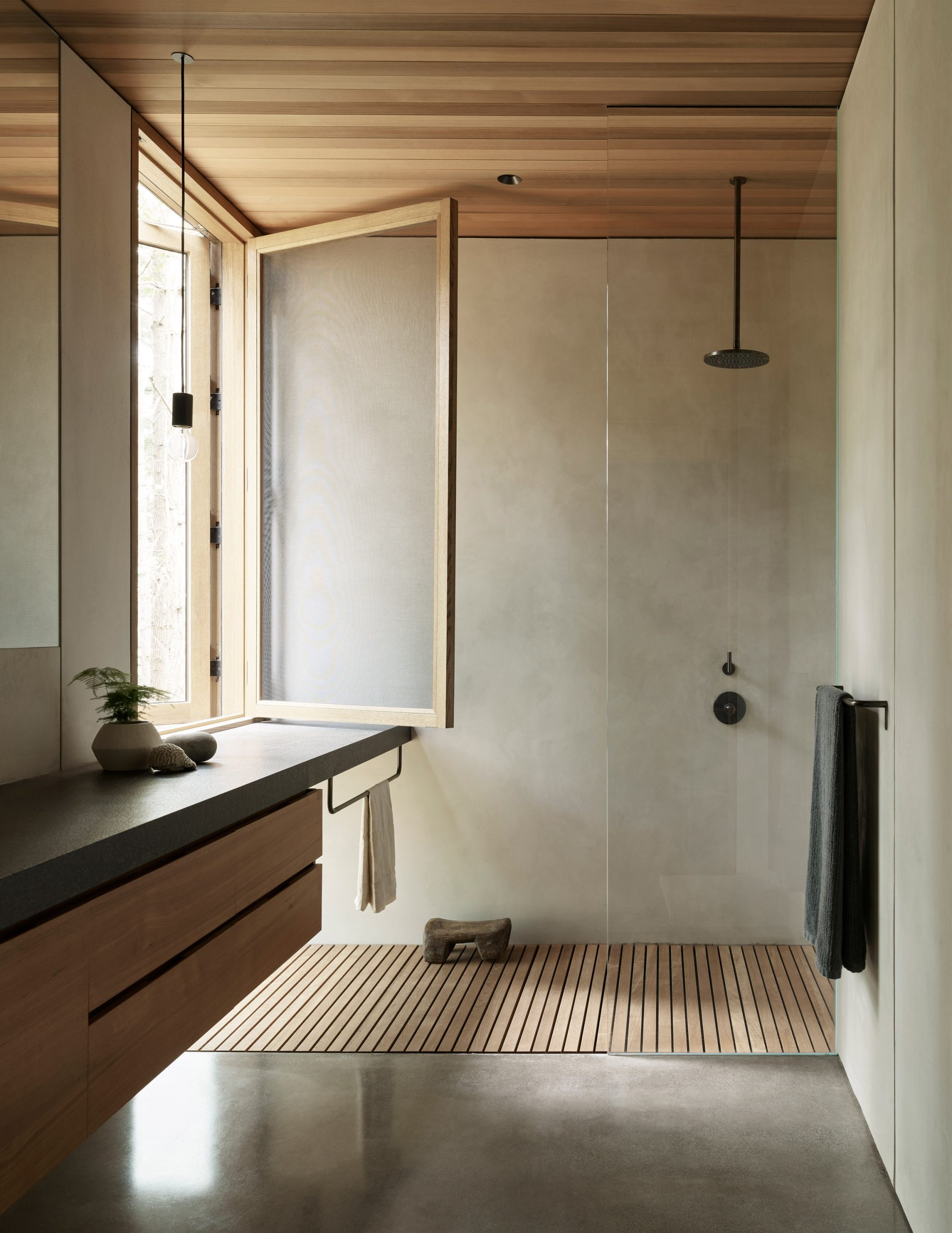 beton cire en houten accenten-hammam-badkamer-inspiratie